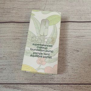 Clinique Foundation Pump NEW Unopened in Box